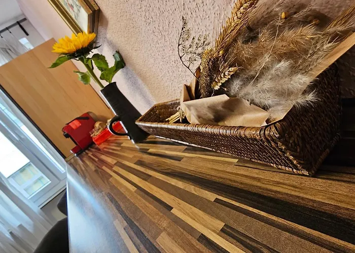Central Charm - Bedroom & Kitchen Apartment Near The Main Station Hauptbahnhof