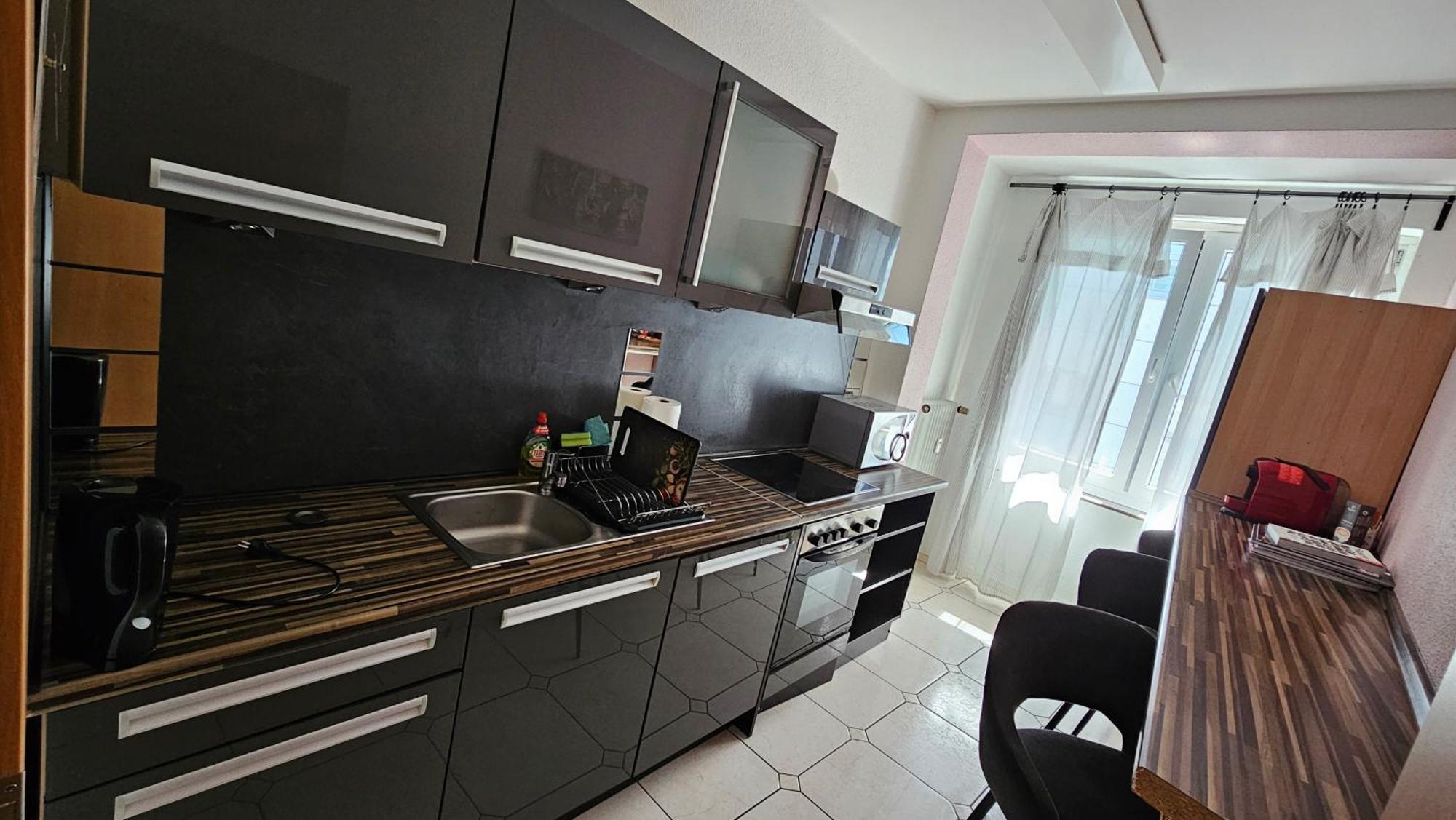 Apartment Charm - Bedroom & Kitchen Near The Main Station Hauptbahnhof *
