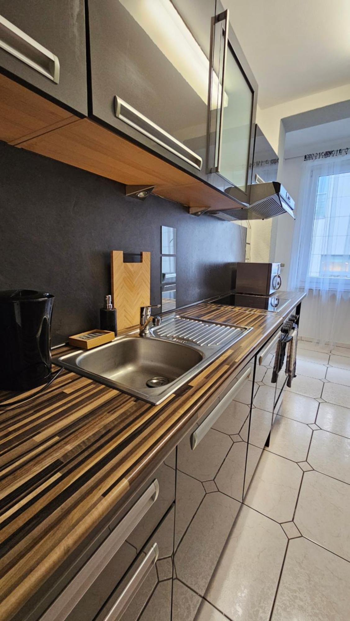 Apartment Charm - Bedroom & Kitchen Near The Main Station Hauptbahnhof *