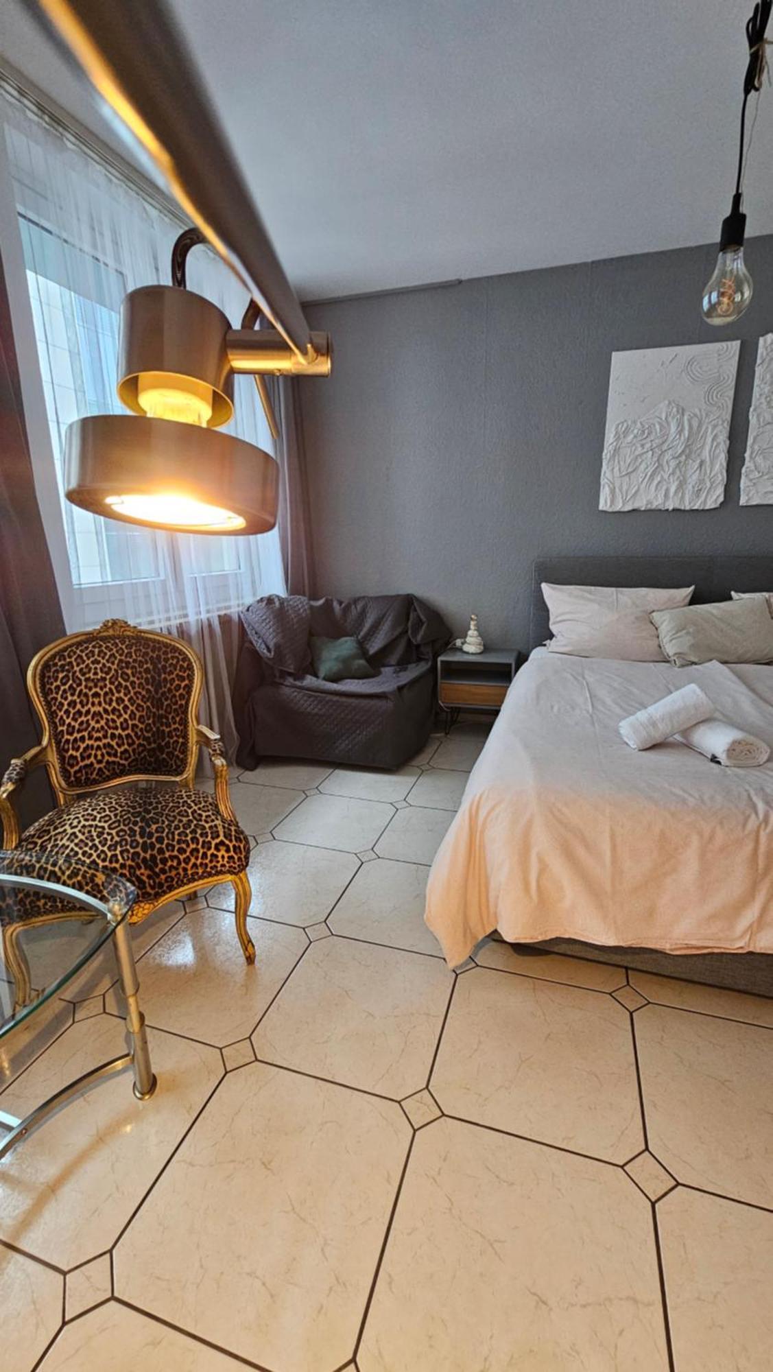 Charm - Bedroom & Kitchen Near The Main Station Hauptbahnhof Apartment Wuppertal