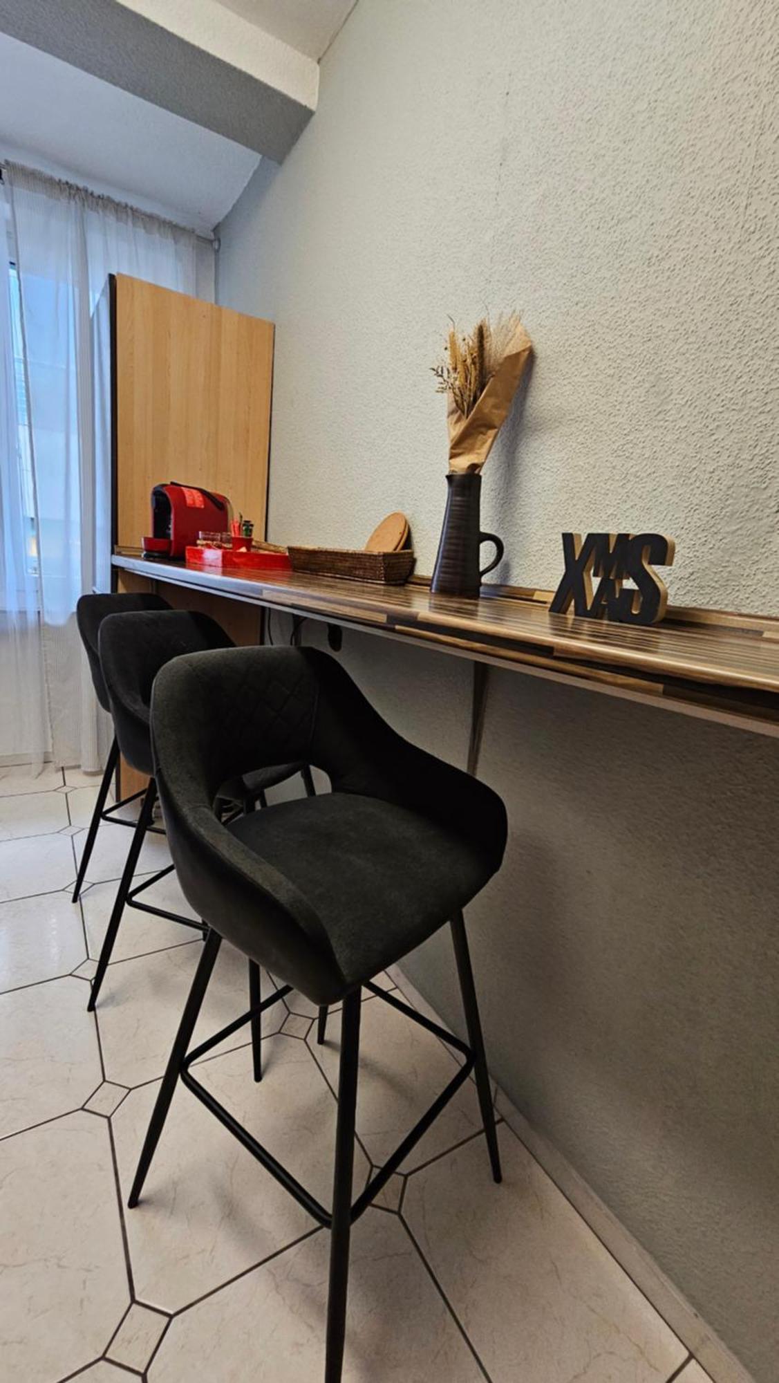 Charm - Bedroom & Kitchen Near The Main Station Hauptbahnhof Apartment *